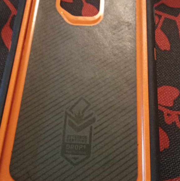 Otter box - Picture 2 of 2